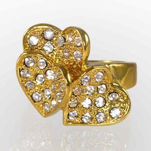 Ring with 3 hearts